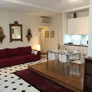 https://appartamento-piazza-san-marco.it-tuscanyhotel.com